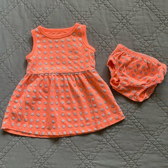 Kid’s Carter’s 💕Floral Summer Dress💕 (sz 6mo) - Picture 2 of 3